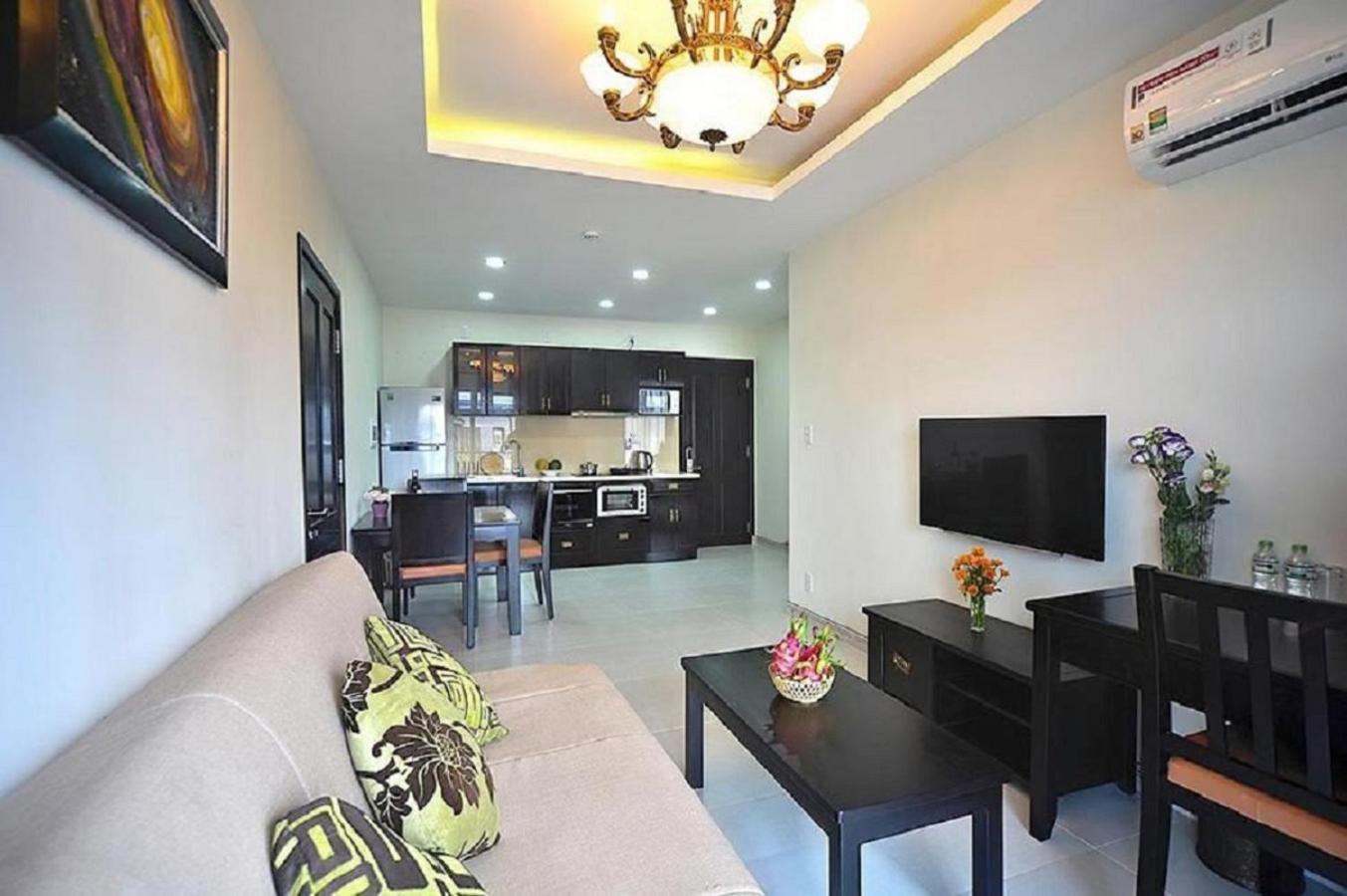 Kosmos Apart Hotel Phu Quoc - Night Market & Walkin To Beach Bagian luar foto
