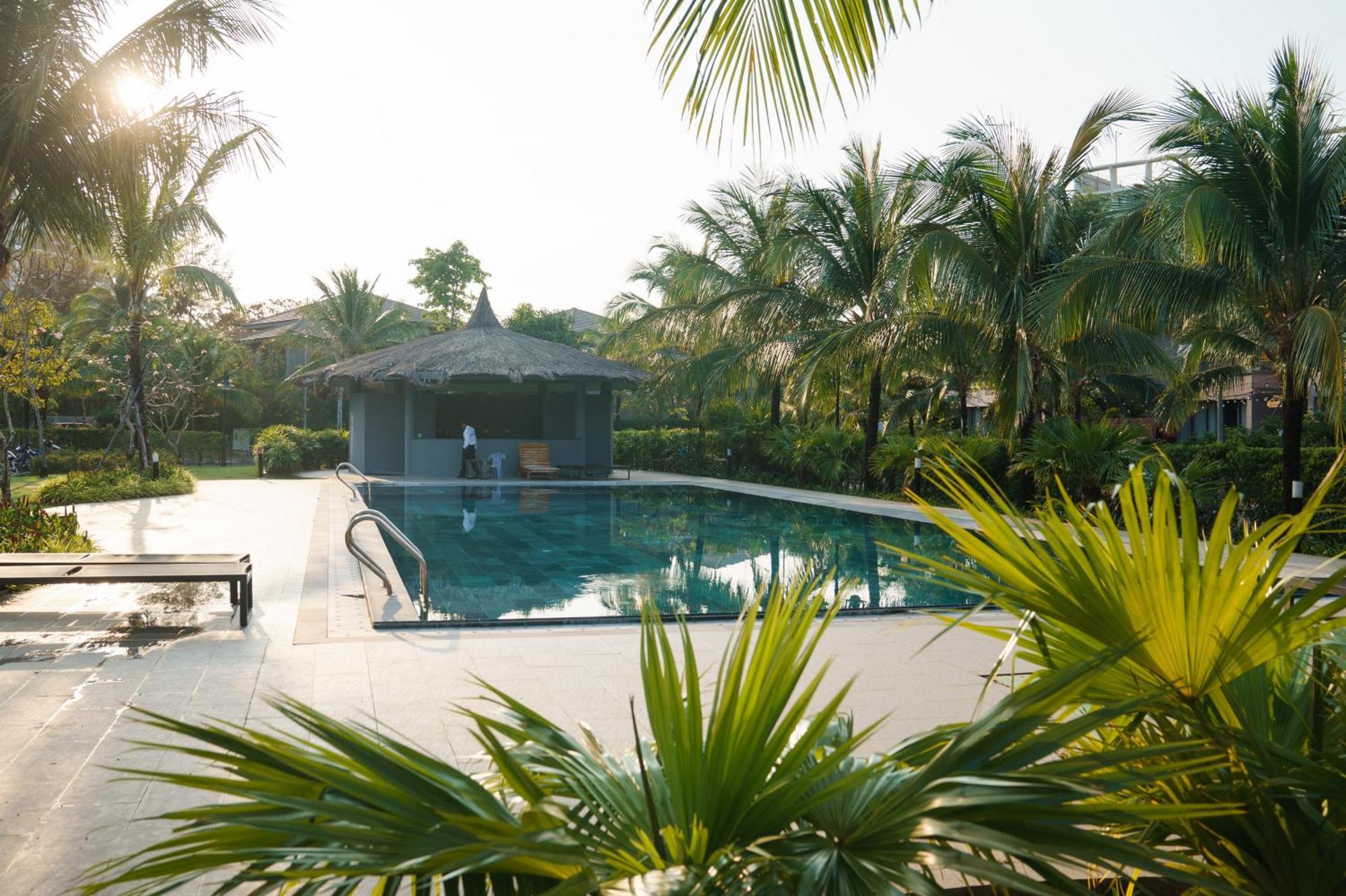 Kosmos Apart Hotel Phu Quoc - Night Market & Walkin To Beach Bagian luar foto