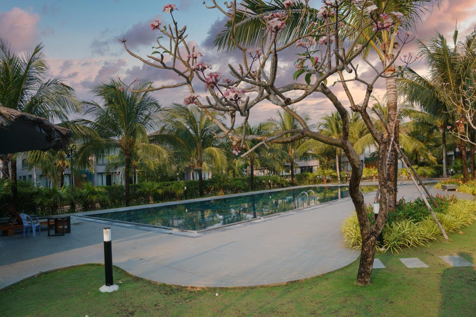 Kosmos Apart Hotel Phu Quoc - Night Market & Walkin To Beach Bagian luar foto