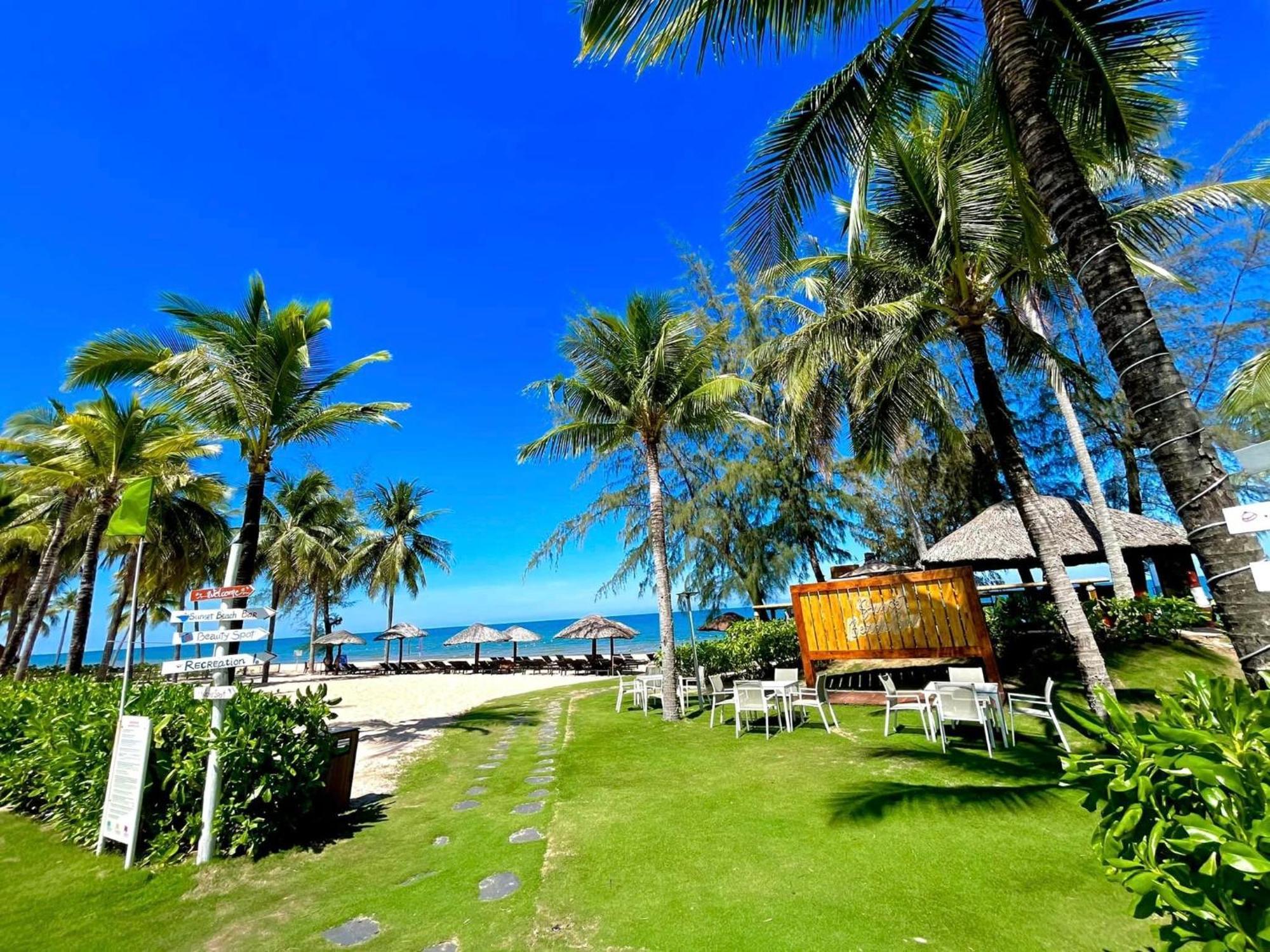 Kosmos Apart Hotel Phu Quoc - Night Market & Walkin To Beach Bagian luar foto