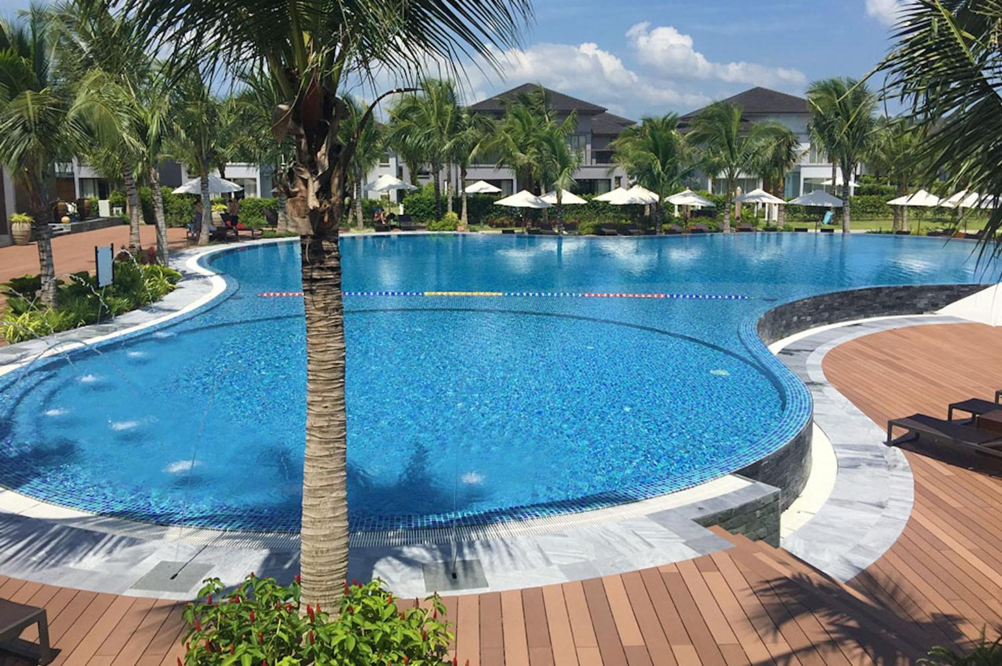 Kosmos Apart Hotel Phu Quoc - Night Market & Walkin To Beach Bagian luar foto